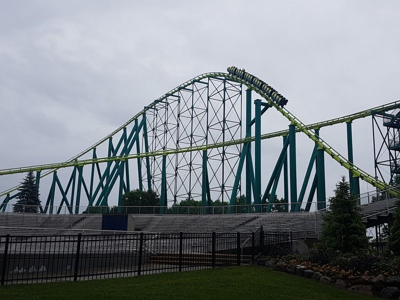 The Hypercoaster That Earns Its Name Every Single Time