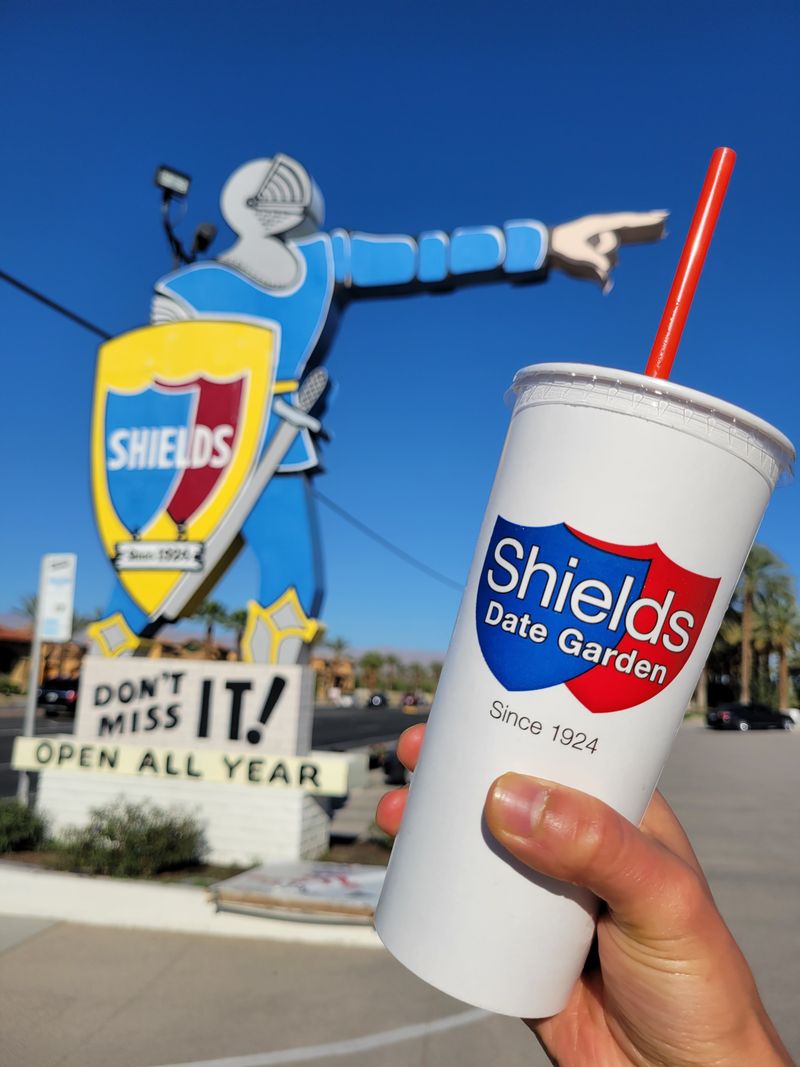 Medjool Vs. Deglet Noor