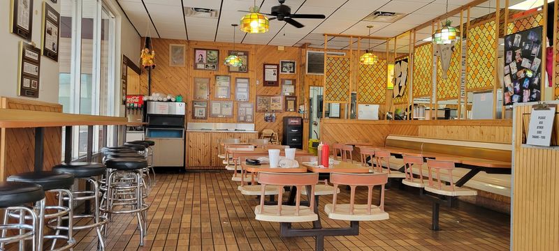The Iconic Retro Decor That Takes You Back