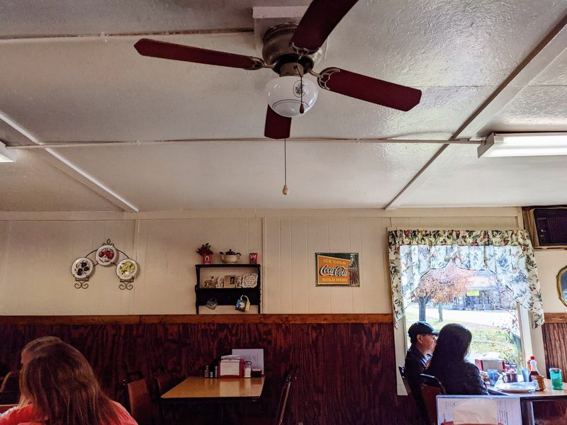 The Interior Keeps Its Classic Roadside Cafe Feel