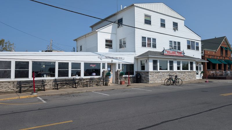Why Locals Guard Their Friday Fish Fry Like a Secret