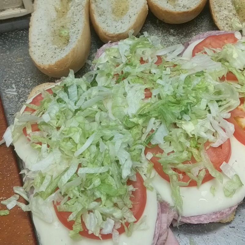 The Italian Sub Sets The Scene