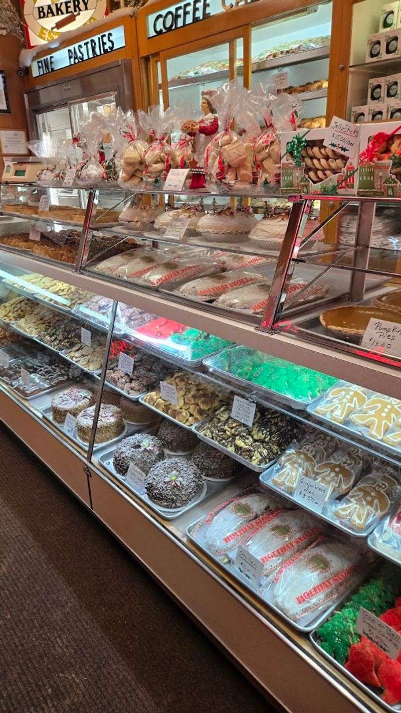 Butter Cookies and Chocolate Chip Cookies That Taste Like Childhood