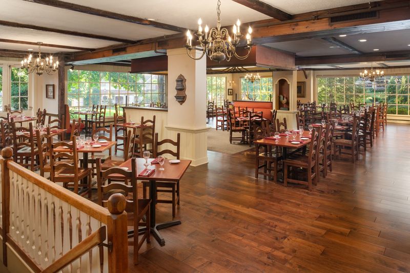 Cock 'n Bull Restaurant