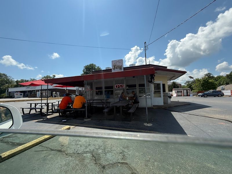The Jug, Middletown