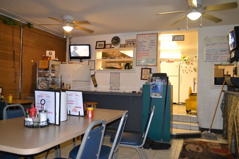 The Kind Of Dining Room That Feels Instantly Familiar