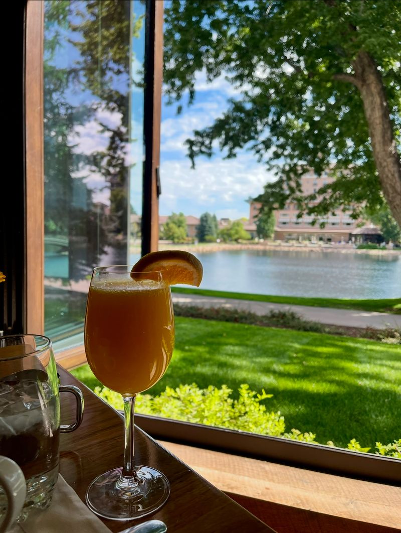 Ristorante del Lago at The Broadmoor – Cheyenne Lake, Colorado Springs