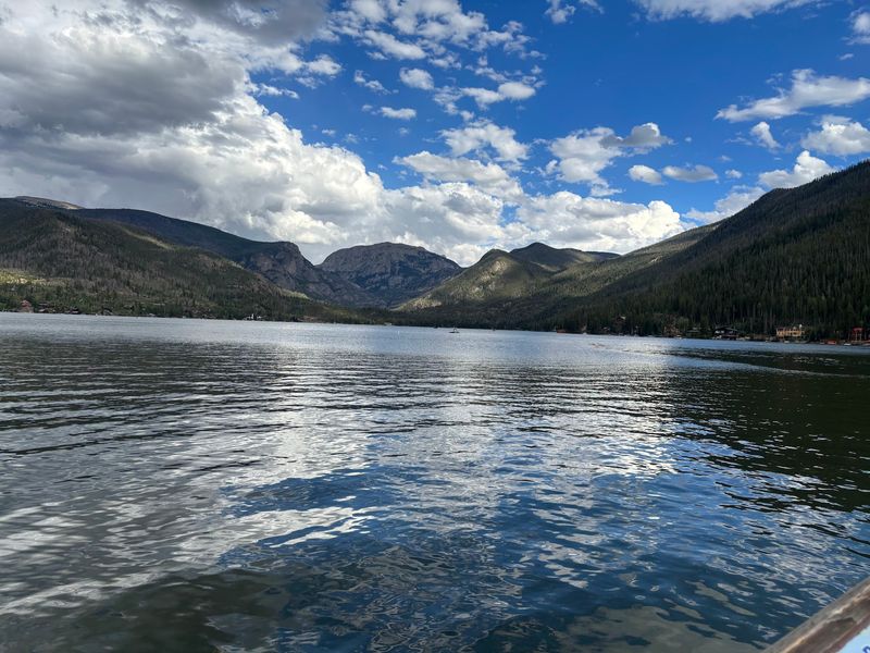 The Lake Itself Will Make You Forget Your Phone Exists The Lake Itself Will Make You Forget Your Phone Exists