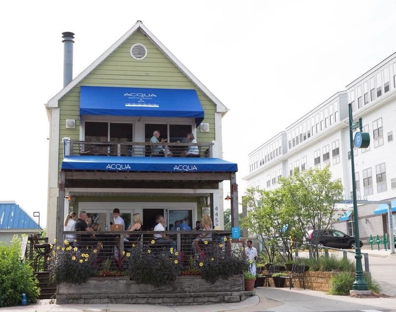 Acqua Restaurant & Bar, White Bear Lake