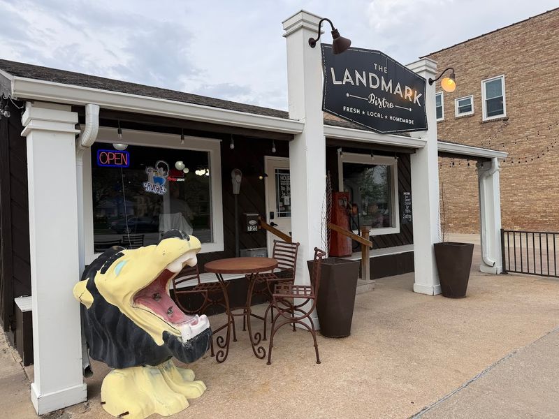 The Landmark Bistro