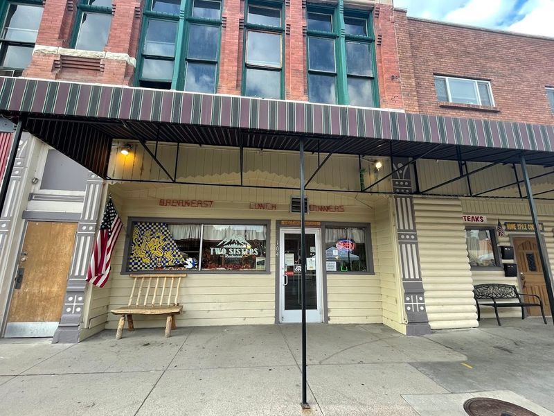 A Small Town That Earns a Second Look