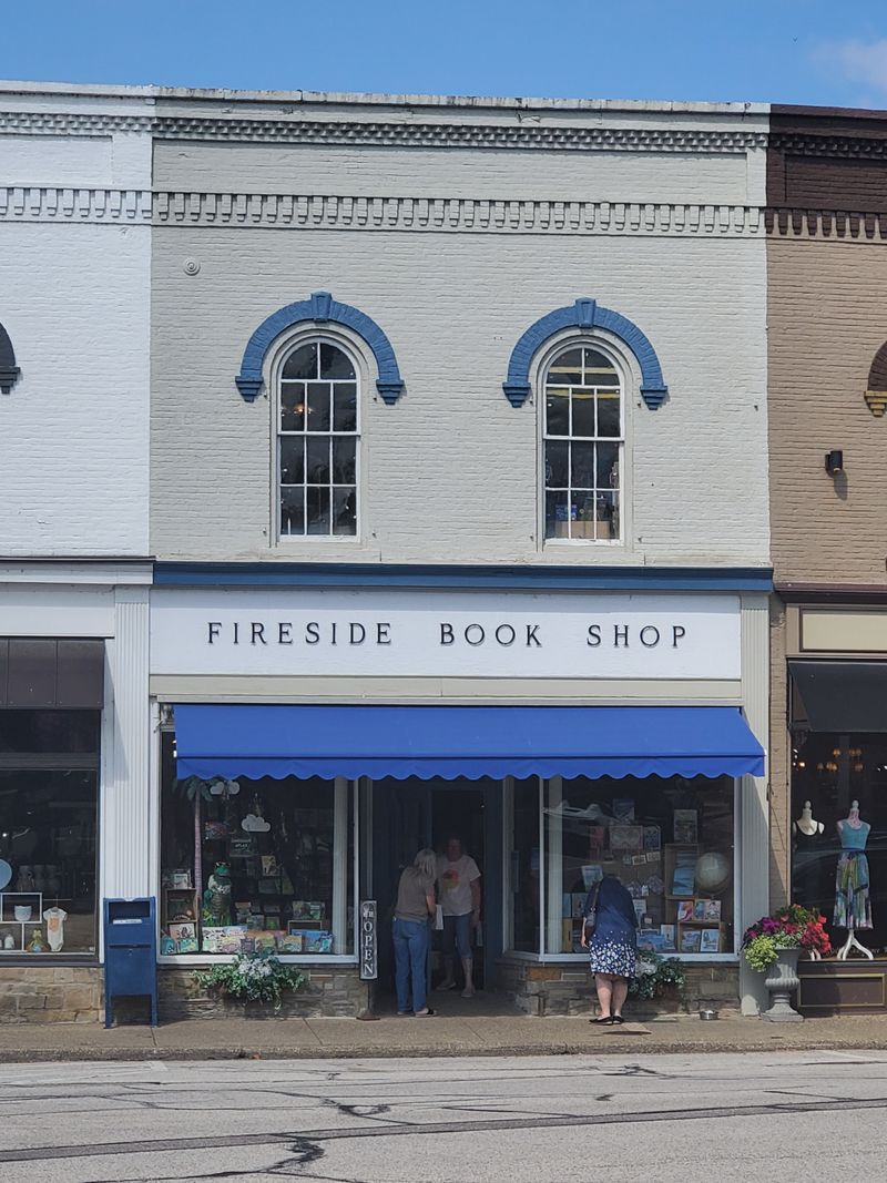 Fireside Book Shop – Chagrin Falls