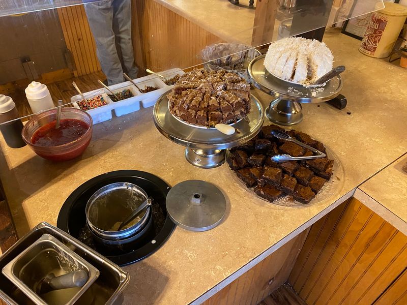 The Legendary Dessert Bar That Deserves Its Own Conversation