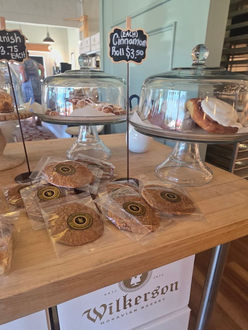 Thin And Crispy Moravian Cookies