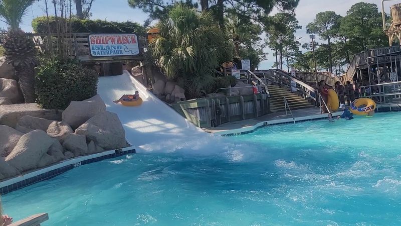 Wave Pool That Mimics Ocean Swells