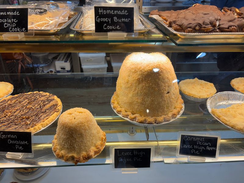 The Blue Owl Restaurant & Bakery – Kimmswick, MO