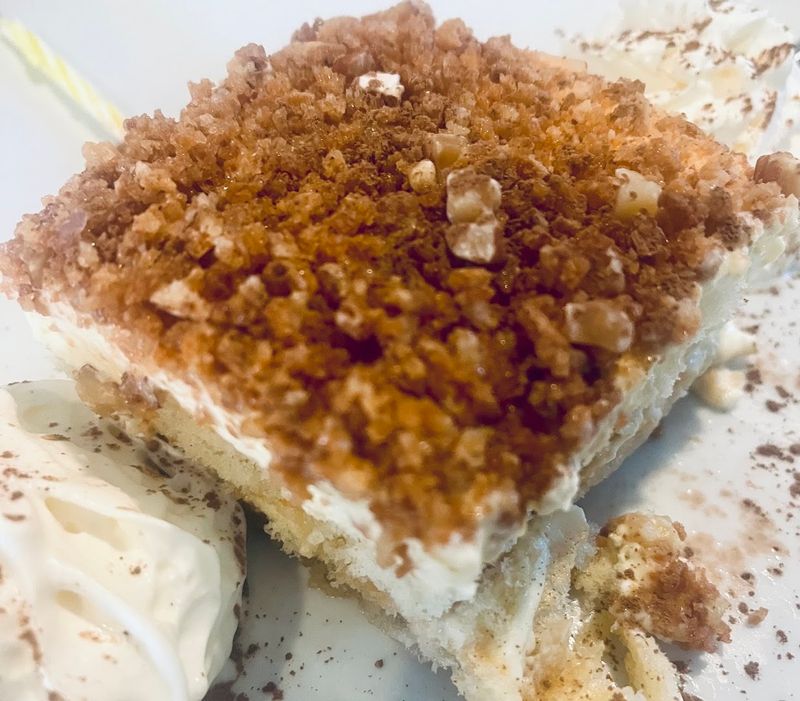 The Limoncello Cake That Keeps People Coming Back The Limoncello Cake That Keeps People Coming Back