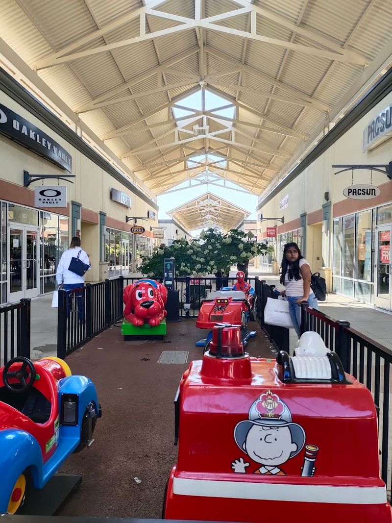 Family-Friendly Features and the Kids Play Area