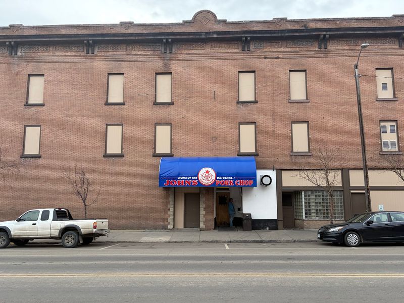 The Little Brick Shop Has Been Frying Since 1932