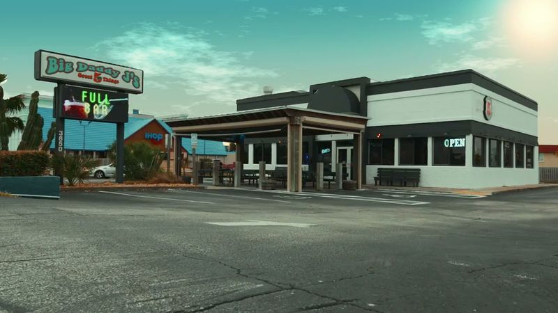 The Smoky Pulled Pork Sandwich That Earns Its Place On Every Table