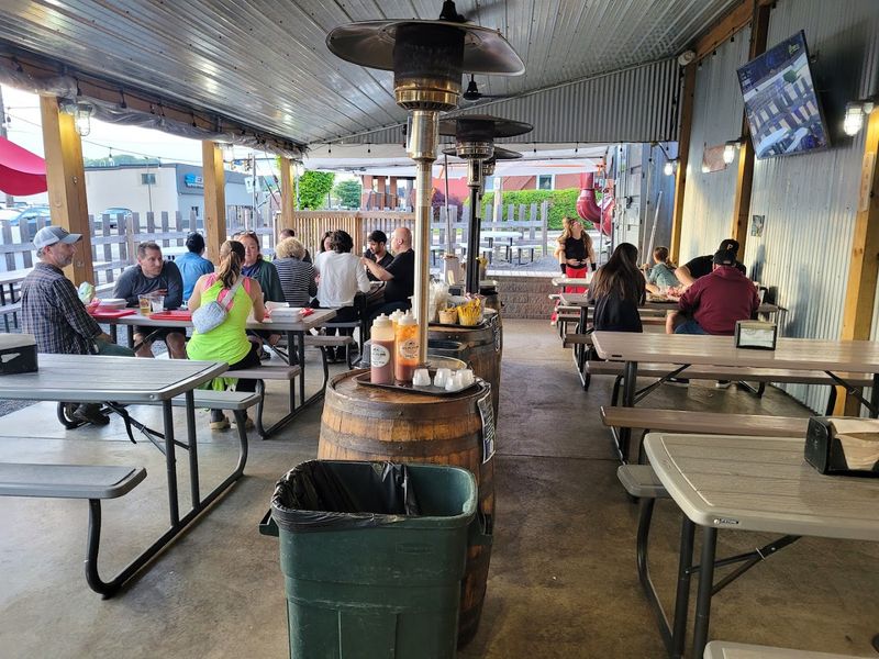 Live Music And Fire Pits That Set The Mood