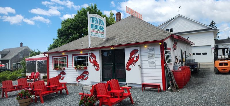The Lobster Landmark Near Bar Harbor