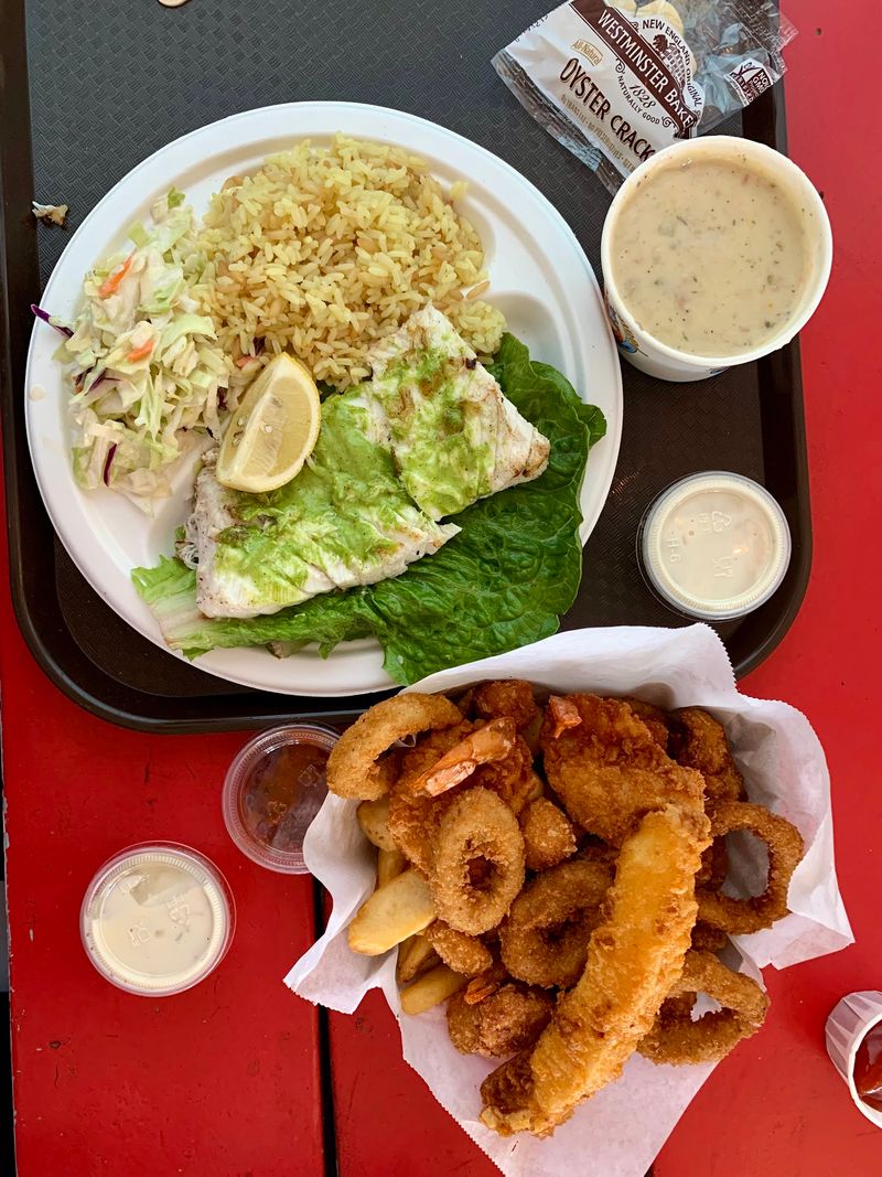 The Lobster Roll That Makes The Drive Down PCH Worth It Twice Over