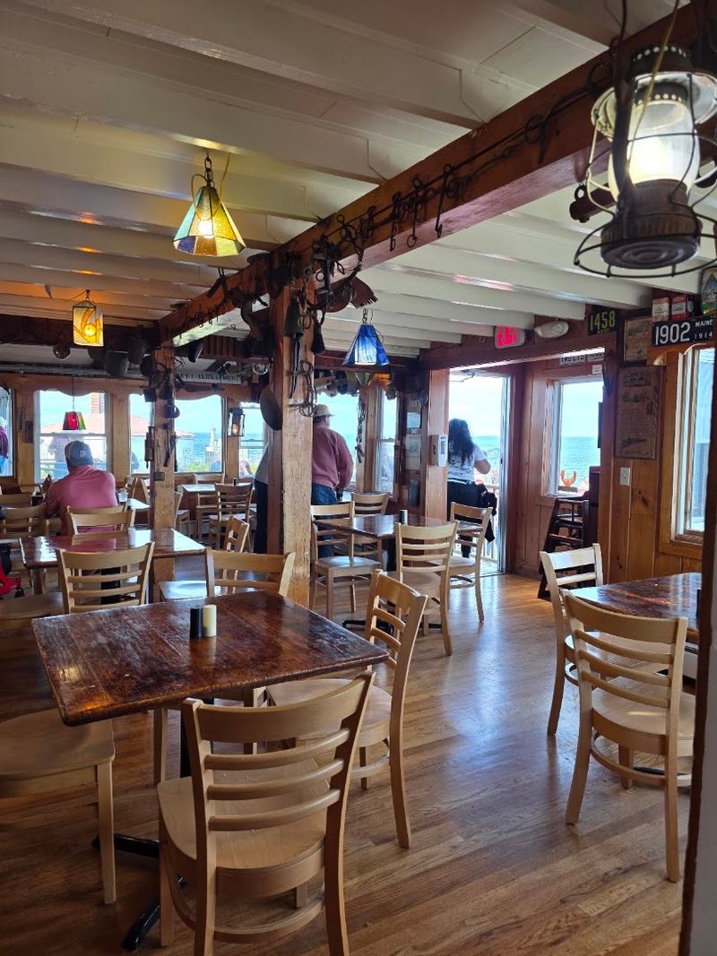 The Lobster Shack At Two Lights, Cape Elizabeth The Lobster Shack At Two Lights, Cape Elizabeth