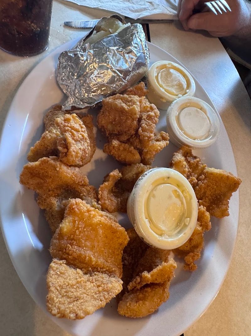 The Award-Winning Fried Chicken That Keeps People Coming Back