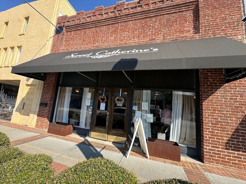 The Location On Main Street Is Pure Small-Town Charm The Location On Main Street Is Pure Small-Town Charm