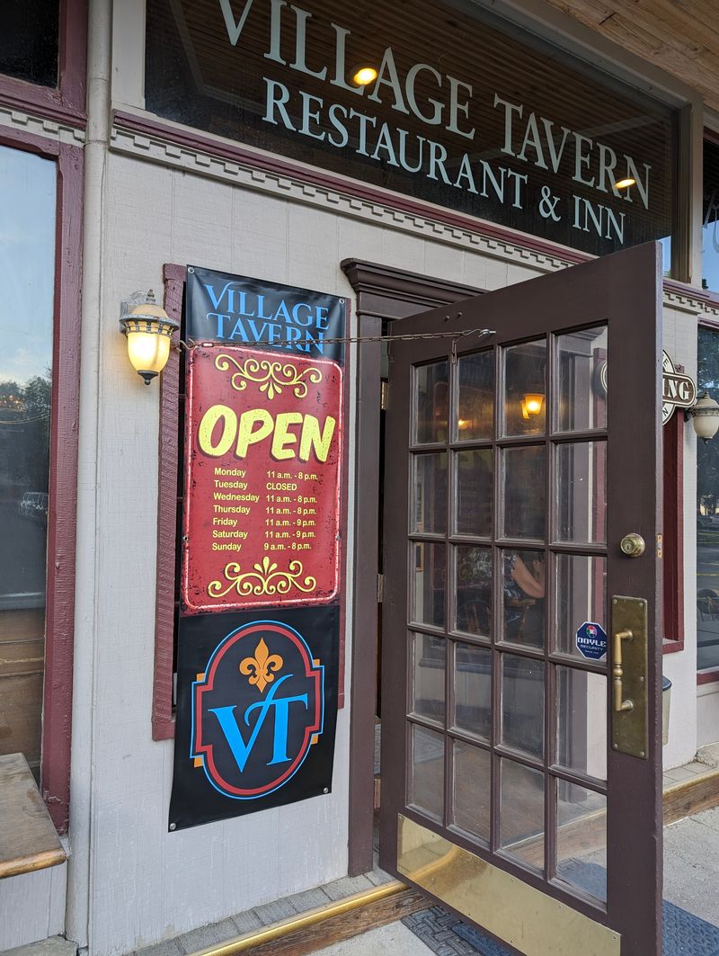 Village Tavern Restaurant & Inn