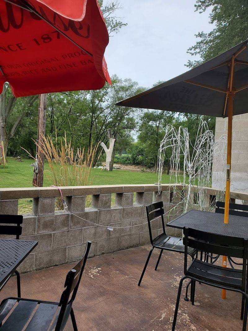 Bernadotte Cafe & Bar - Ipava, IL