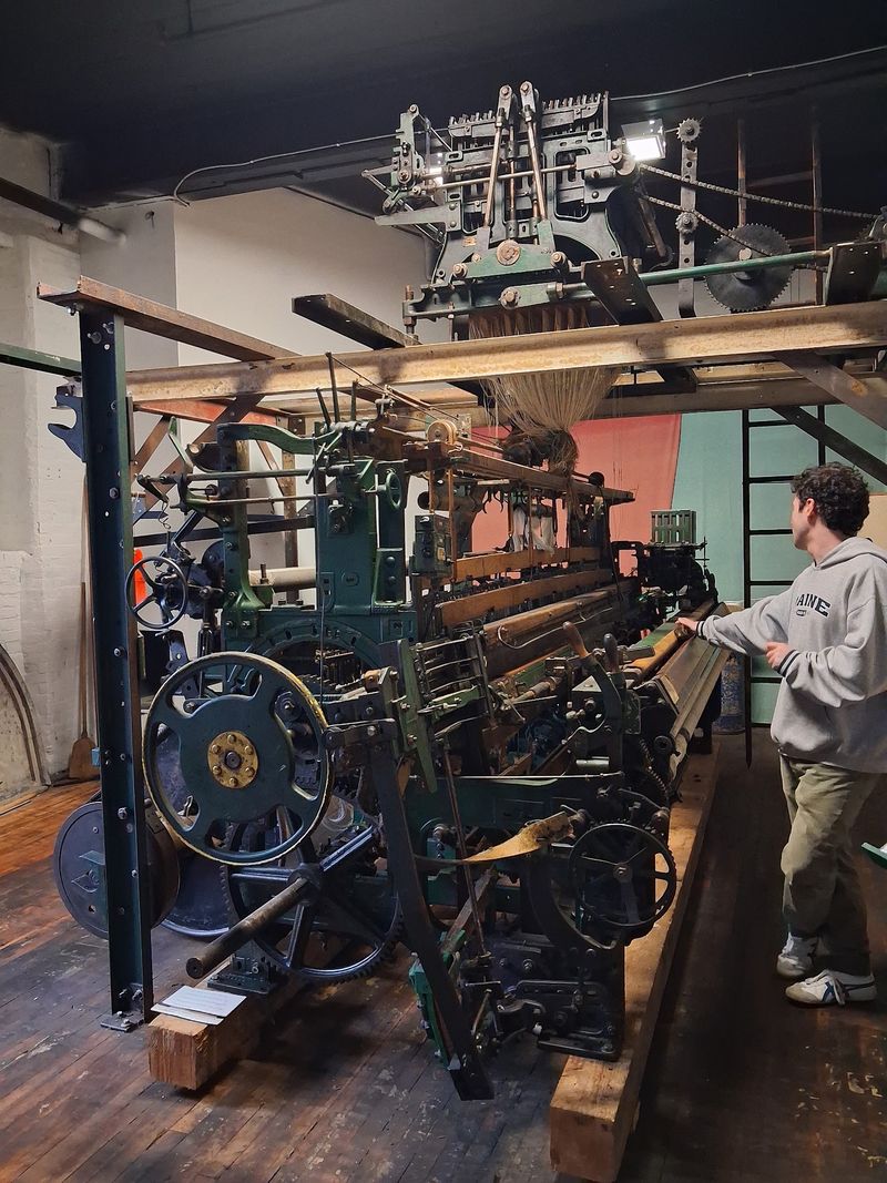 The Loom That Steals The Show