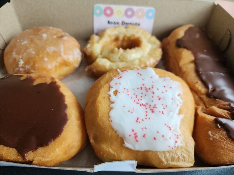 Avon Donuts – Pontiac