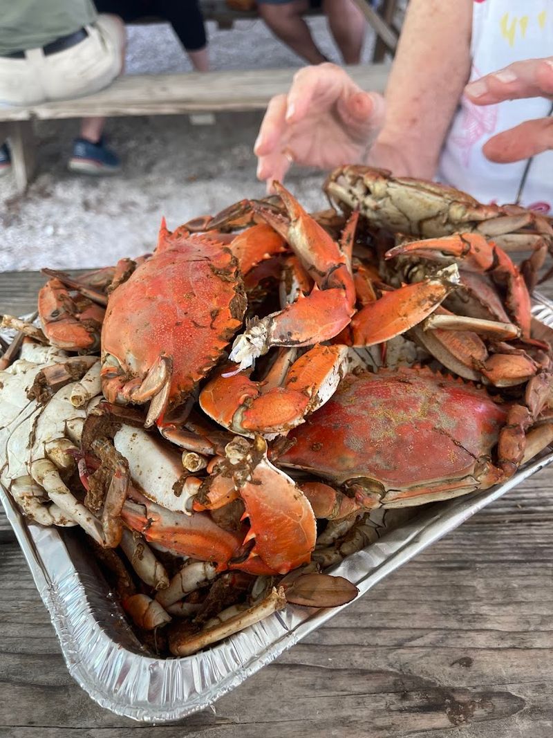 Crab Legs And Steamed Crabs Are A Must-Try