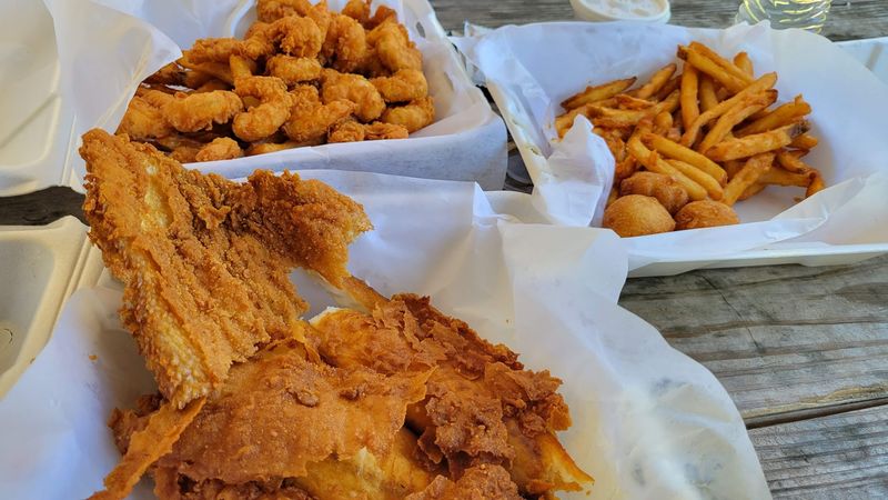 A Food Truck That Delivers Serious Fried Goods