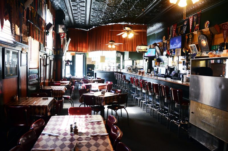 The Lucca Grill, Bloomington