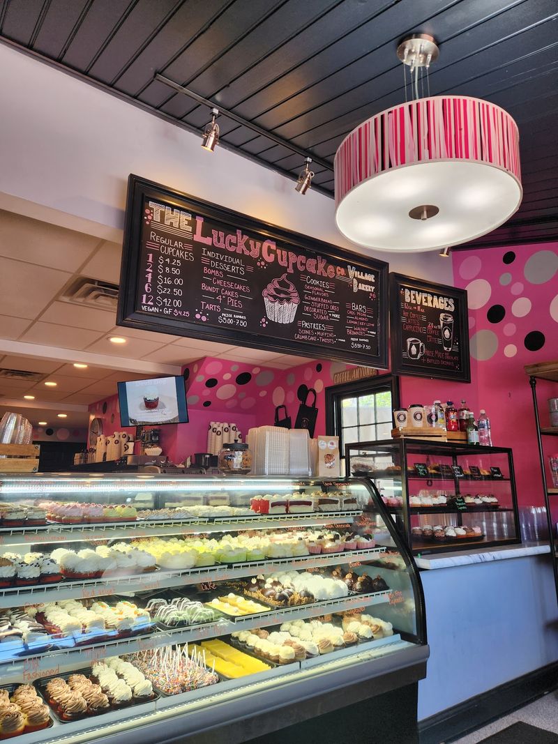 The Lucky Cupcake Company: Peddler's Village Treat Magic
