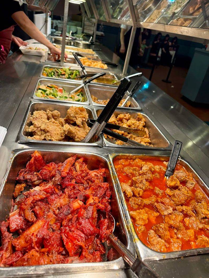 Dinner Buffet: A Slightly Elevated Experience