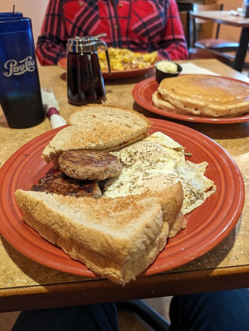 Chicken and Waffles on Thursdays Is a Weekly Event