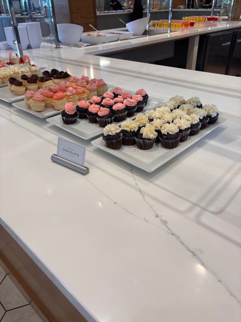 Dessert Section So Good It Deserves Its Own Paragraph (Or Ten)