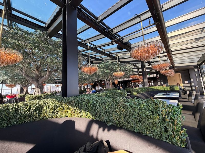 The Magical Rooftop Restaurant In Illinois Needs To Be On Your Radar This Summer