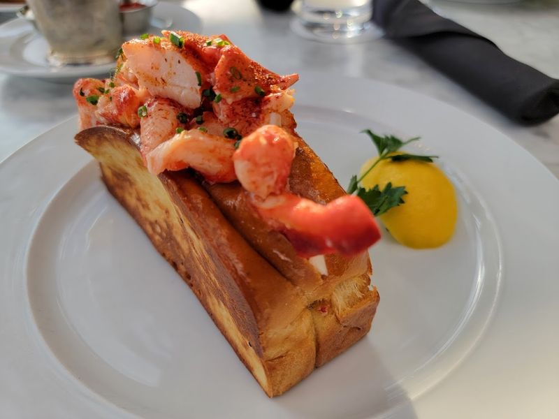 The Magical Rooftop Restaurant In Illinois Needs To Be On Your Radar This Summer