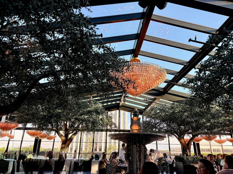 The Magical Rooftop Restaurant In Illinois Needs To Be On Your Radar This Summer