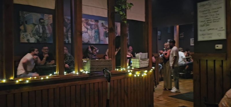 Murry’s (Columbia)