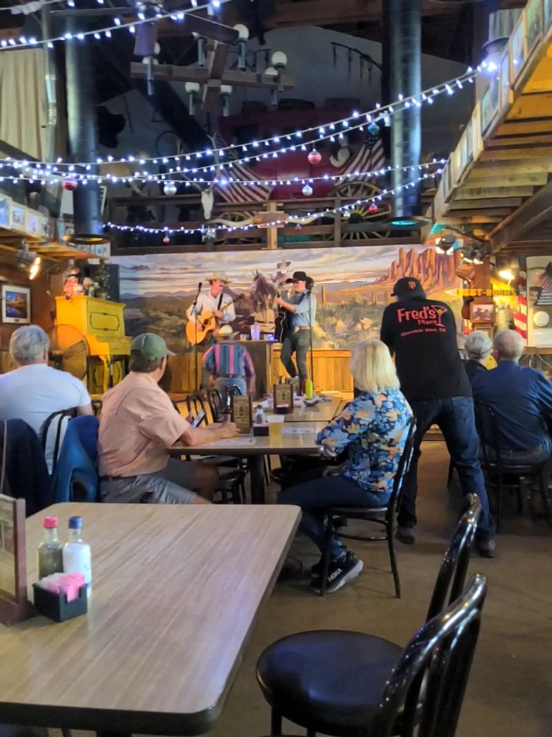 Homemade Salsa That Deserves Its Own Fan Club