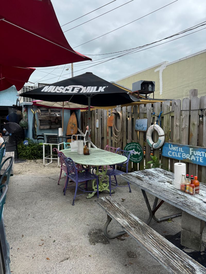 Casual Dining With Waterside Atmosphere