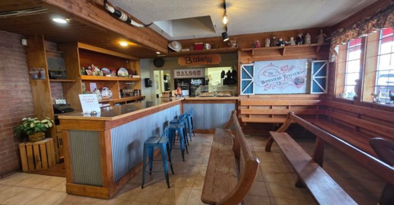 The Mashed Potatoes At This Charming Washington Restaurant Are Worth The Drive From Anywhere In The State