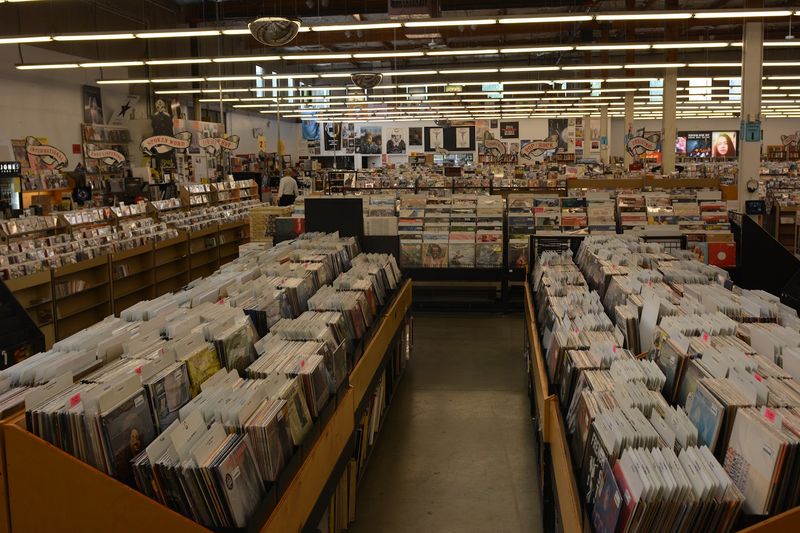 The Massive Scale Of The Store The Massive Scale Of The Store