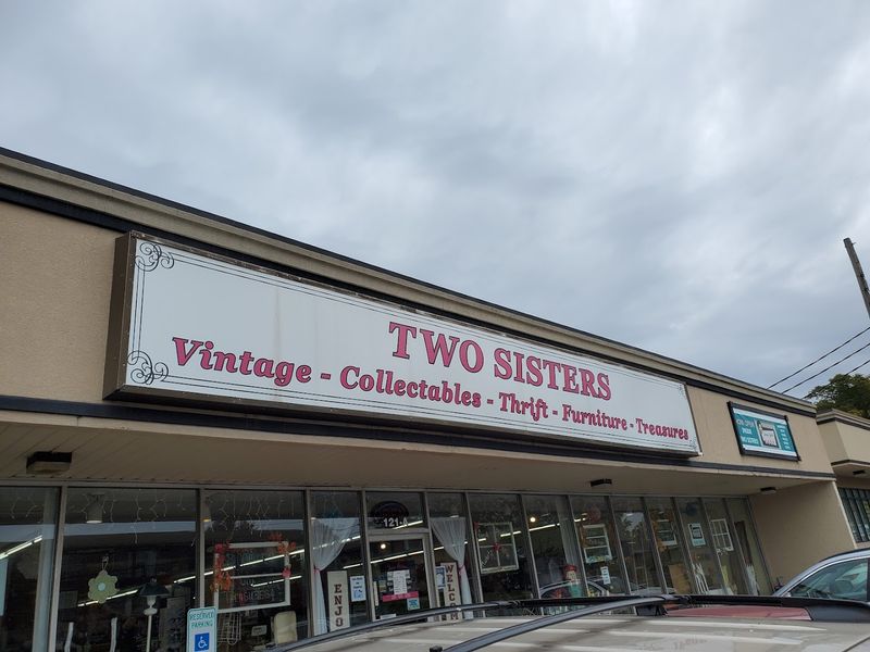 A Store That Is Way Bigger Than It Looks